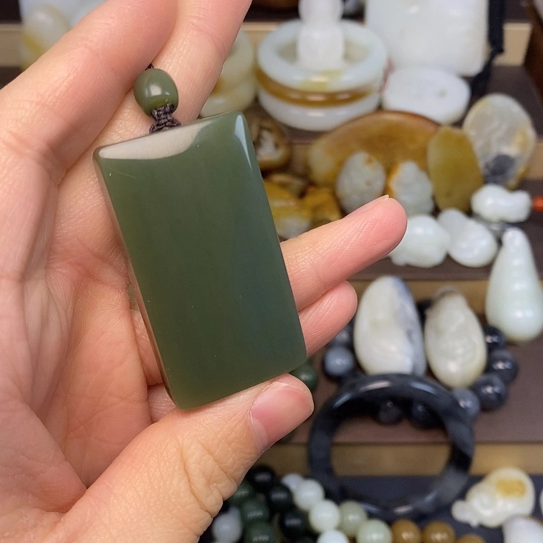 和田玉未镶嵌颈饰38