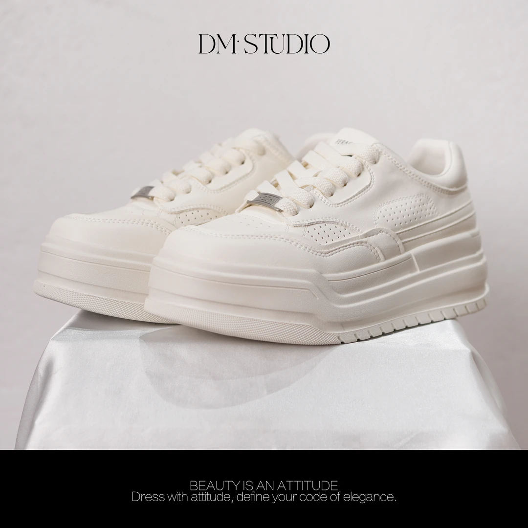 •STUDIO/气质时尚百搭增高厚底圆头休闲系带板鞋25F7526