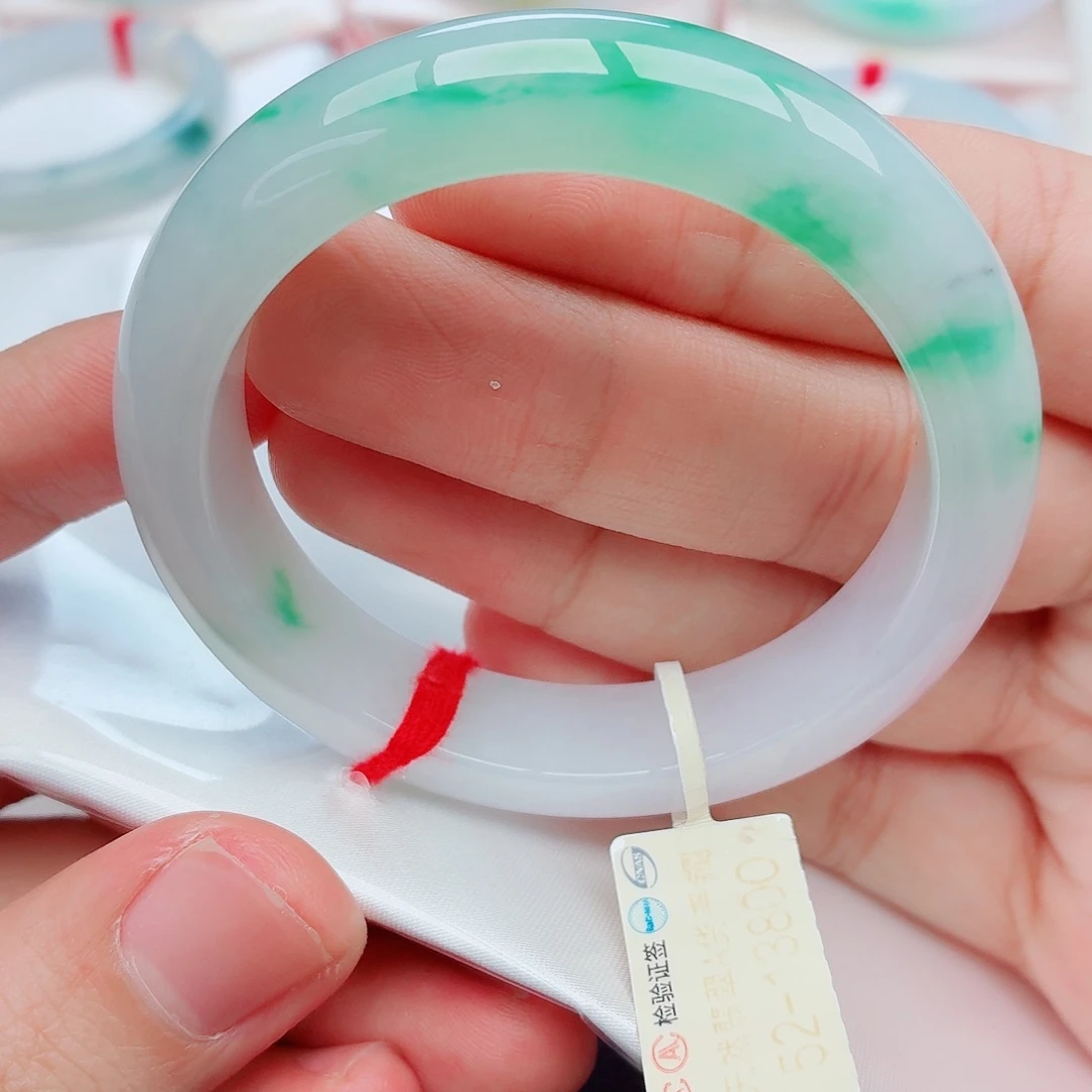 翡翠未镶嵌手镯天然翡翠手镯