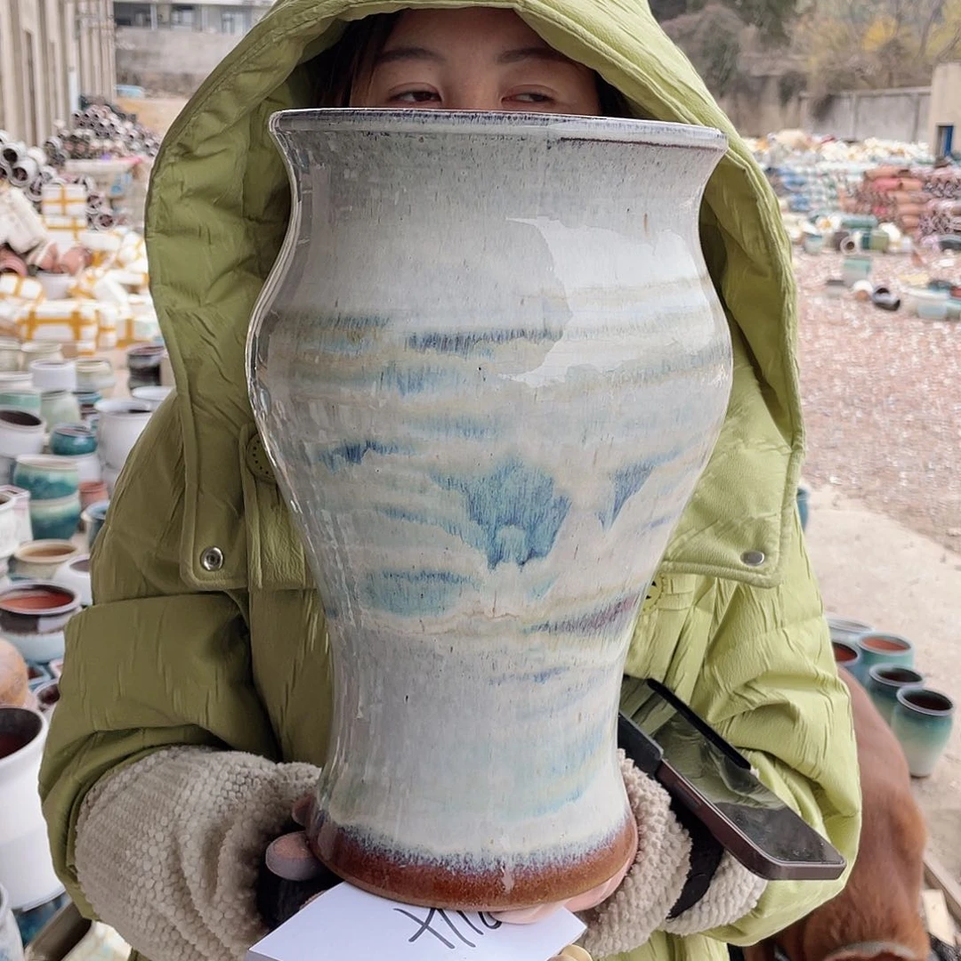 红陶王嫂花盆0211-袁白大鱼尾