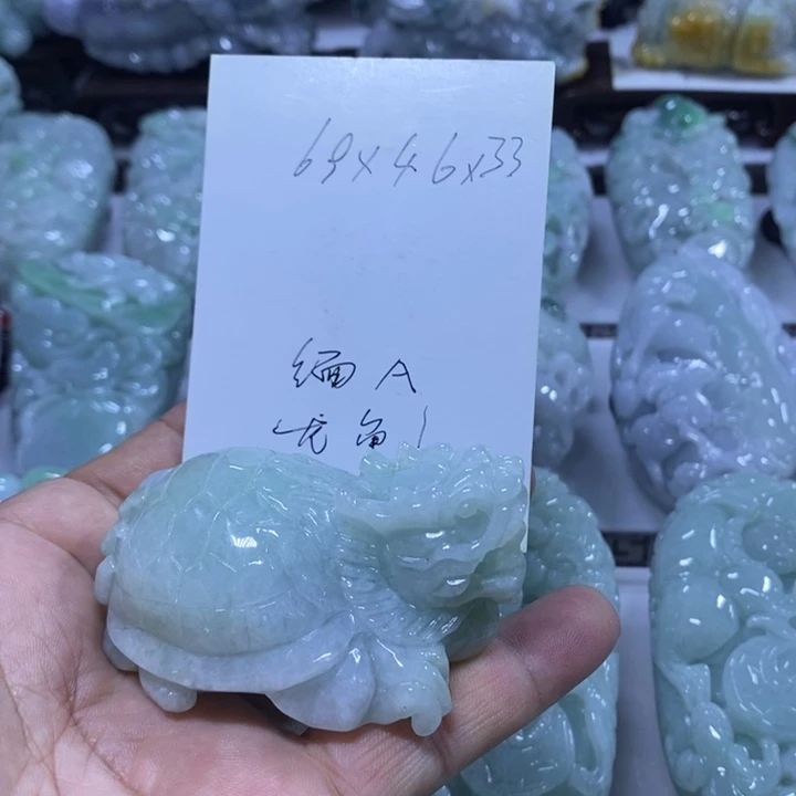 翡翠未镶嵌把件龙头龟