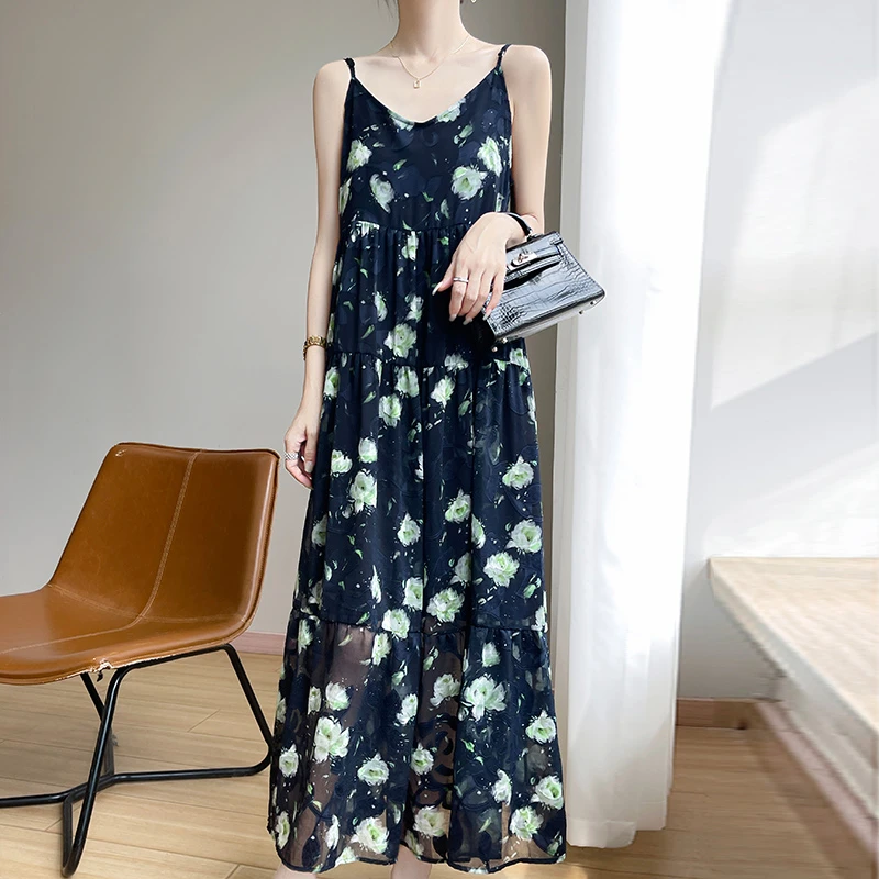 千云纱剪花连衣裙裙子显瘦气质夏季法式复古中长款沙滩裙韩版女装