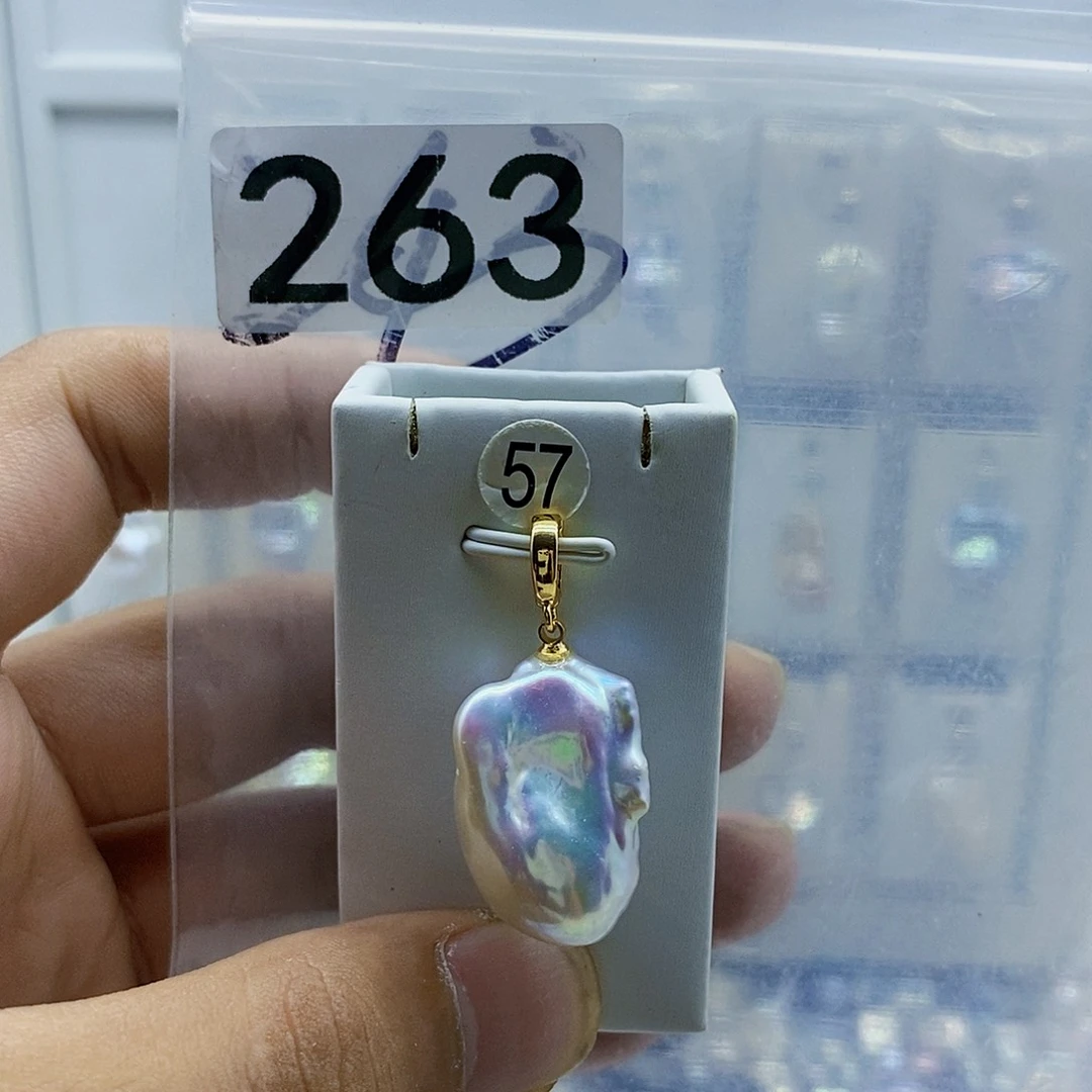 淡水珍珠合金颈饰