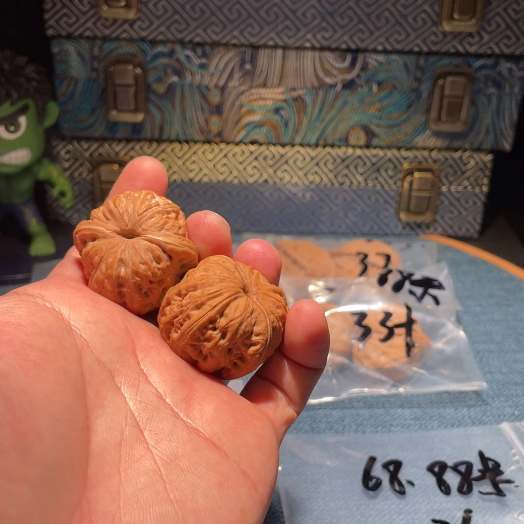 文玩核桃把件?Ffhhhgghhhhjjj