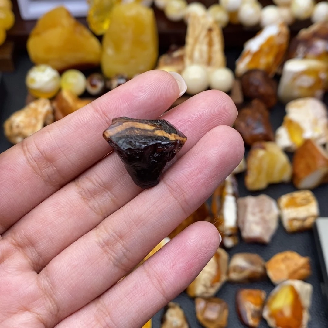 定制琥珀未镶嵌蜜蜡
