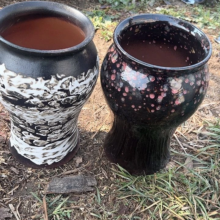 红陶口15,5高28。。。。。。。。