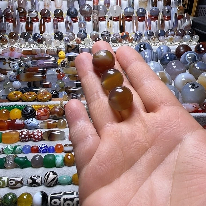 玛瑙/玉髓颈饰未镶嵌戏***?