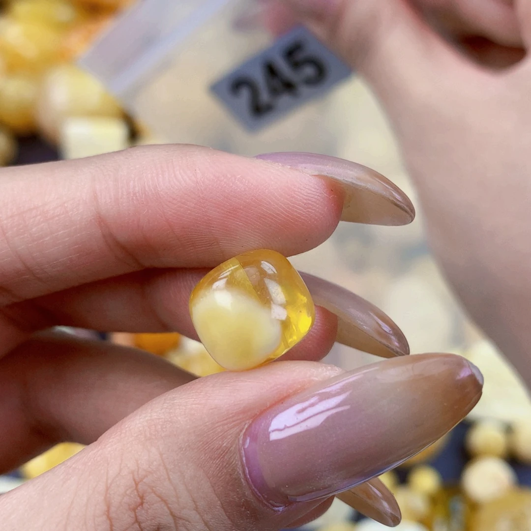 琥珀未镶嵌珠宝奇石12.6 全品