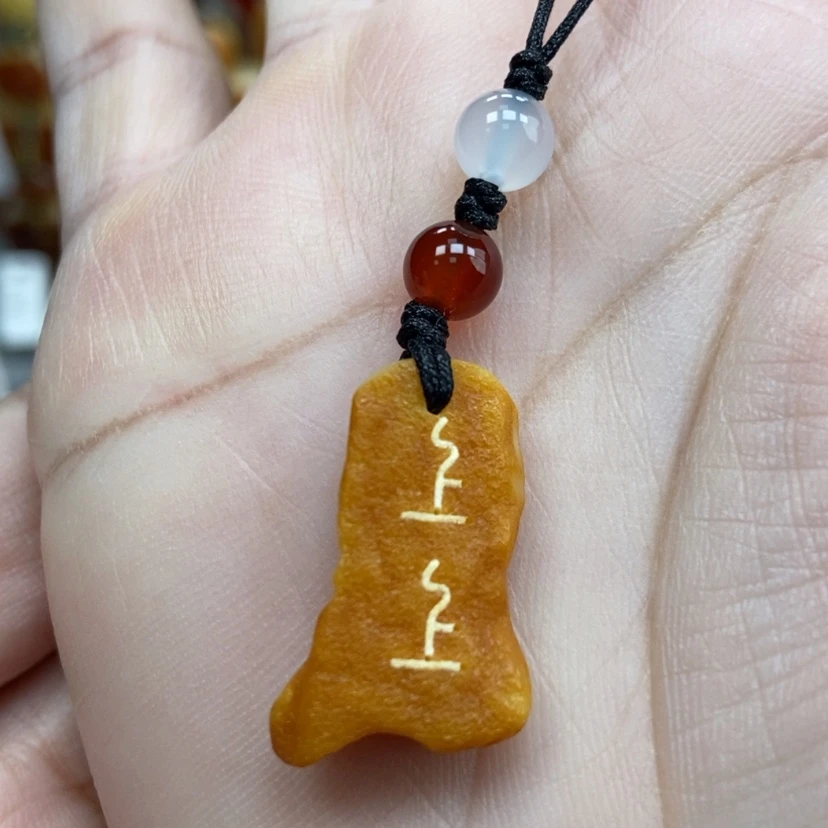 【闪购商品】琥珀颈饰未镶嵌