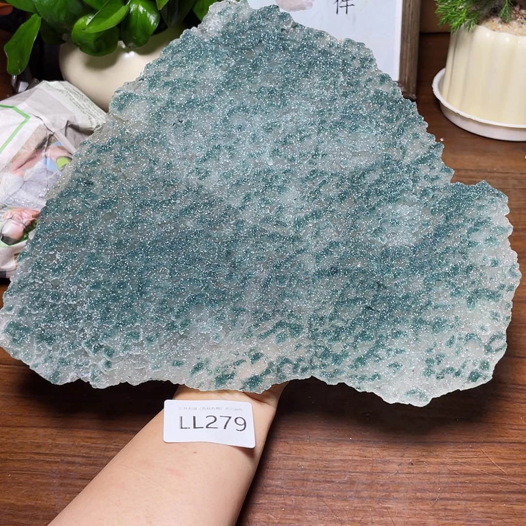 未镶嵌大型摆件（非配饰）水晶