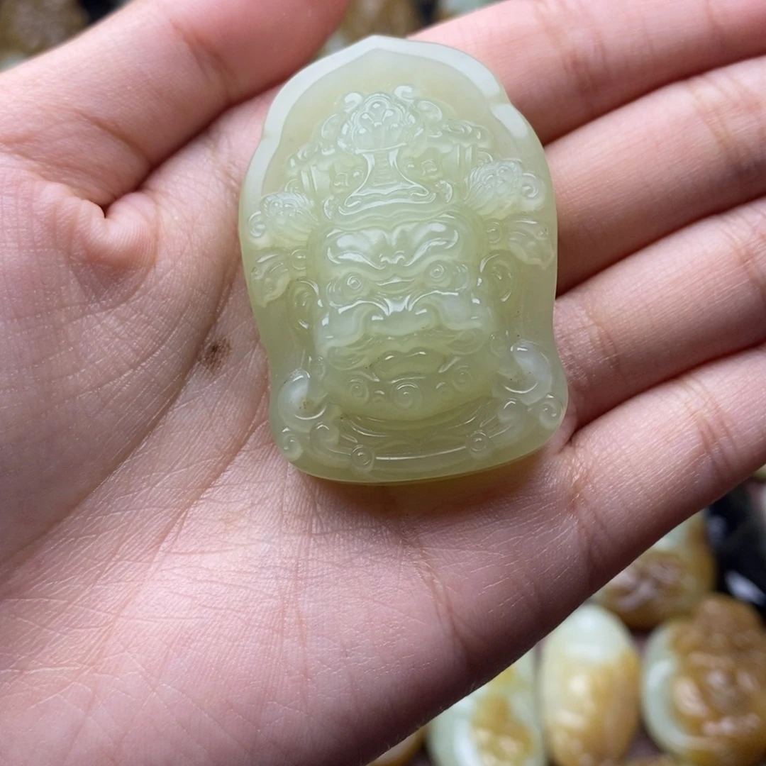 项链未镶嵌和田玉（糖玉）