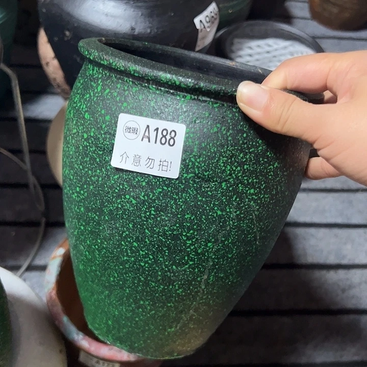 188瑕疵有孔高20口15