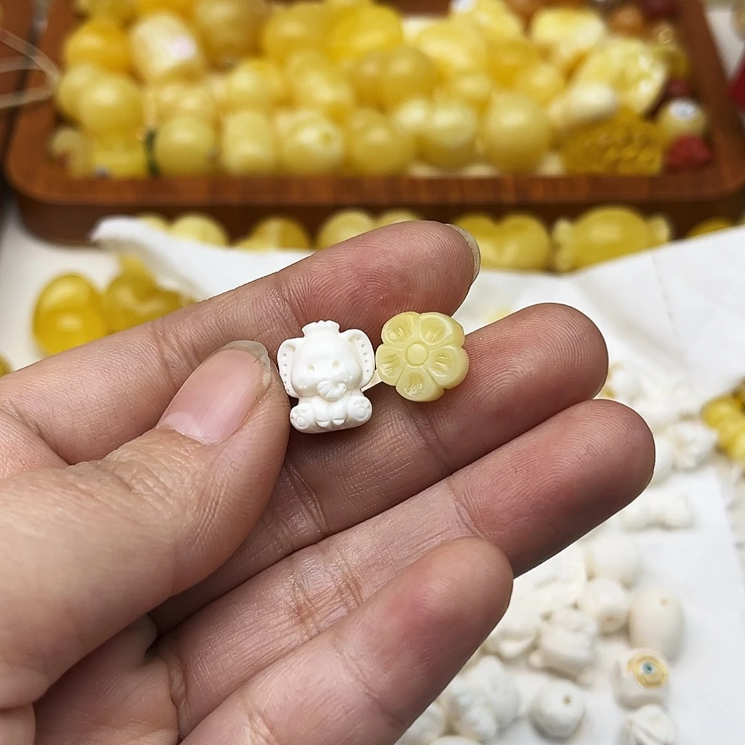 雨***妈蜜蜡未镶嵌裸石天然