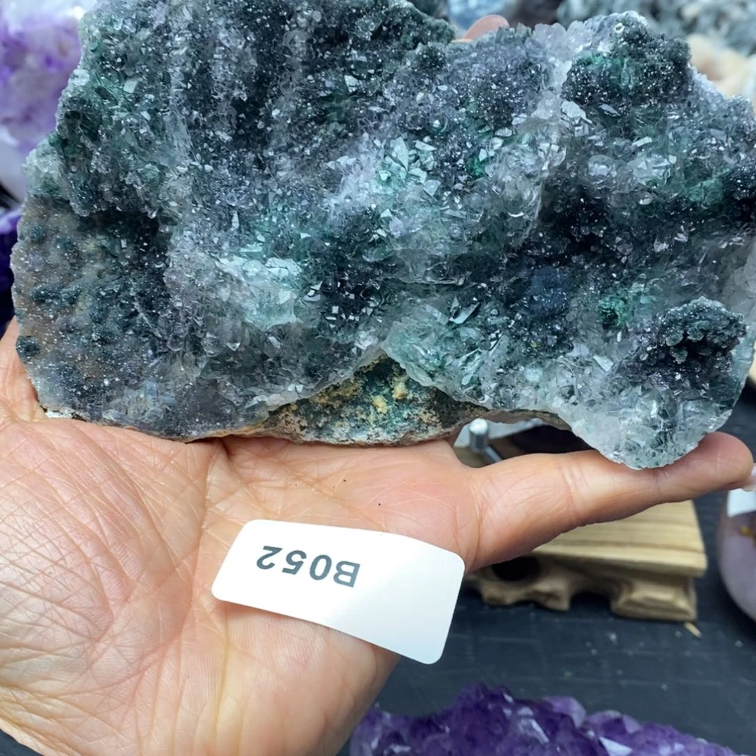 未镶嵌水晶大型摆件（非配饰）