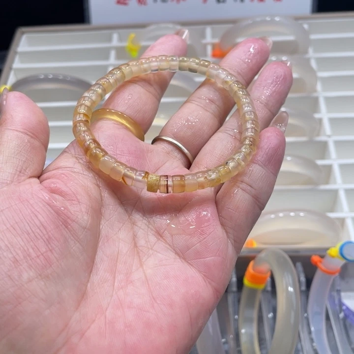 玛瑙/玉髓未镶嵌手镯