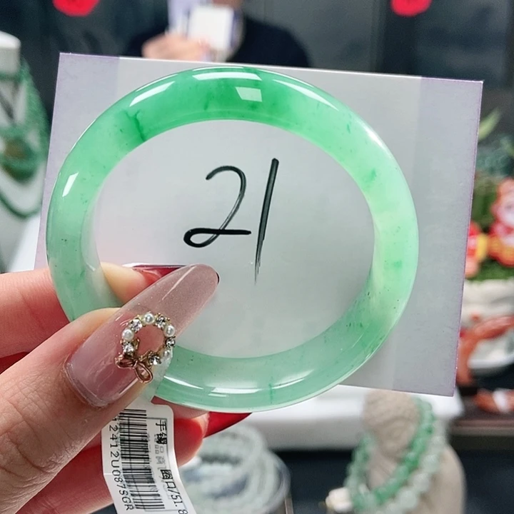 石英质玉手镯未镶嵌天然A货非洲翠手镯