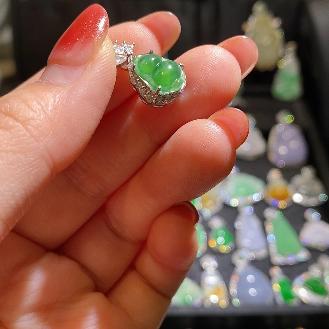 颈饰银S925镶嵌翡翠天然翡翠