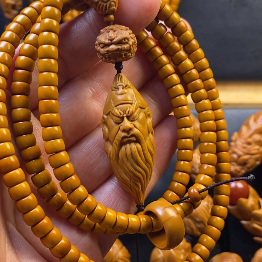 橄榄核手串关公脖挂