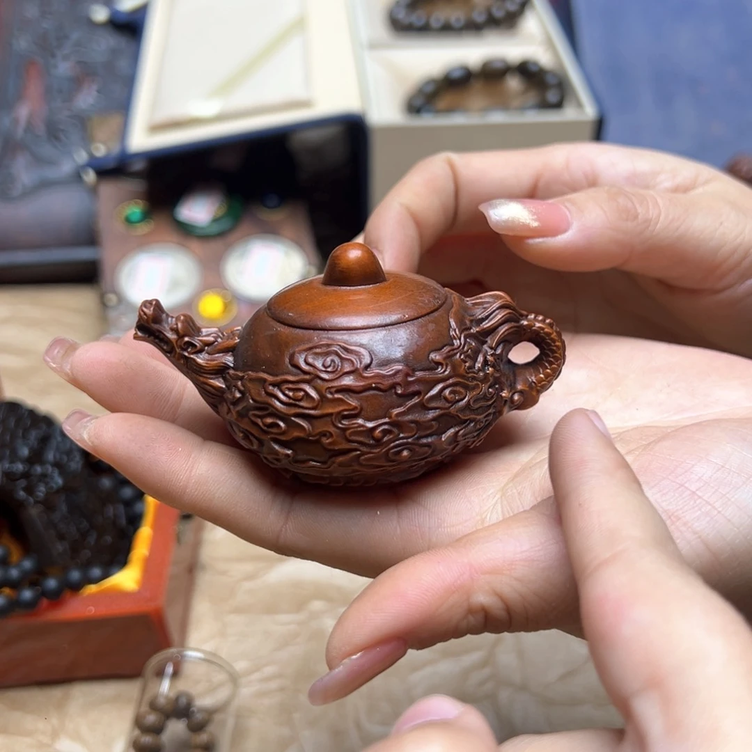 大叶紫檀（黑酸枝木类）