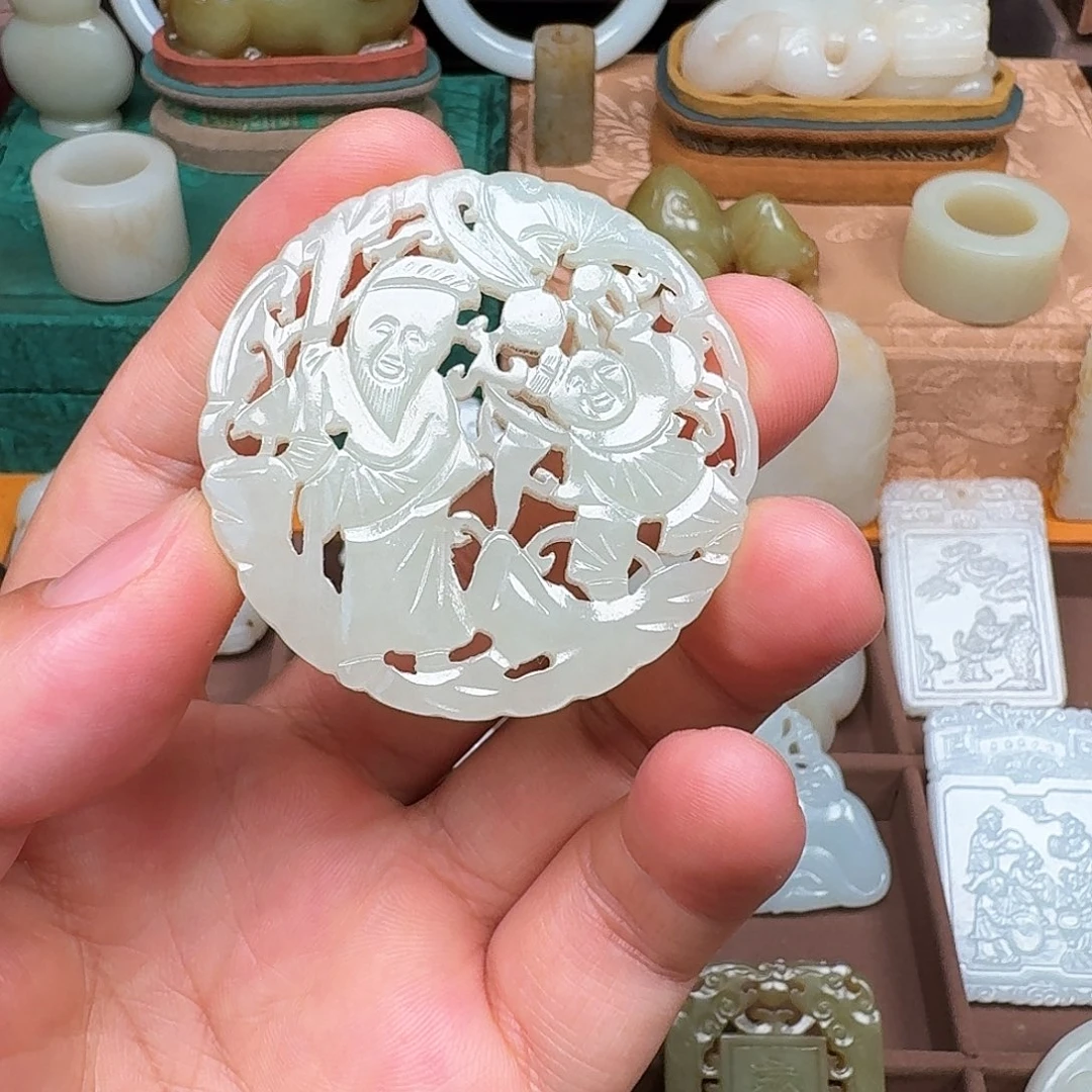 和田玉未镶嵌挂件