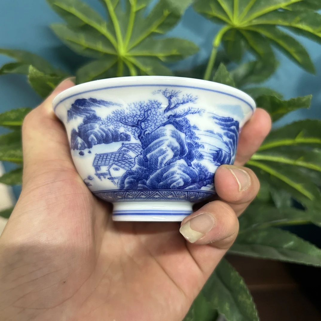 景德镇青花釉下彩山水压手杯