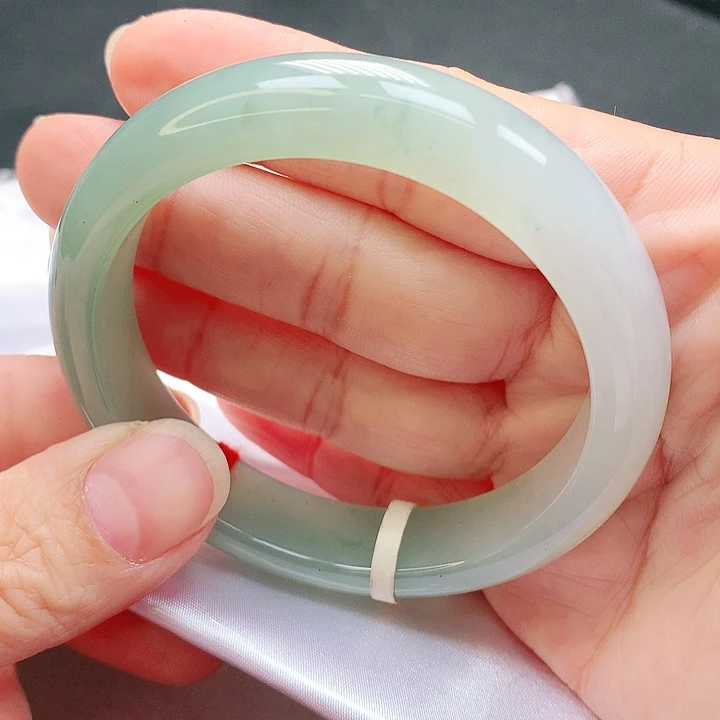 翡翠手镯未镶嵌手镯56