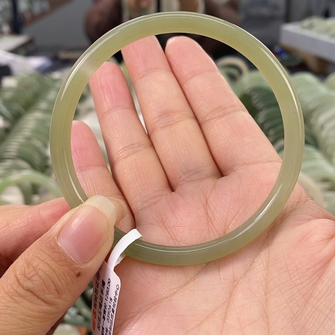 和田玉和田玉手镯59未镶嵌