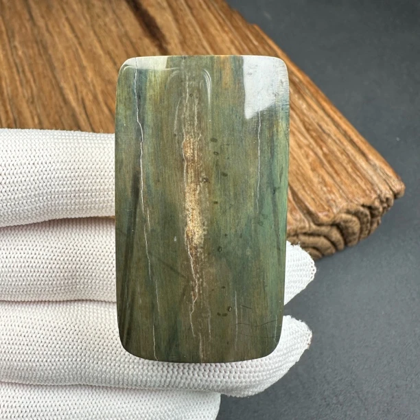 E15-61天然猛犸牙30*54*15mm支持鉴定 假一罚四