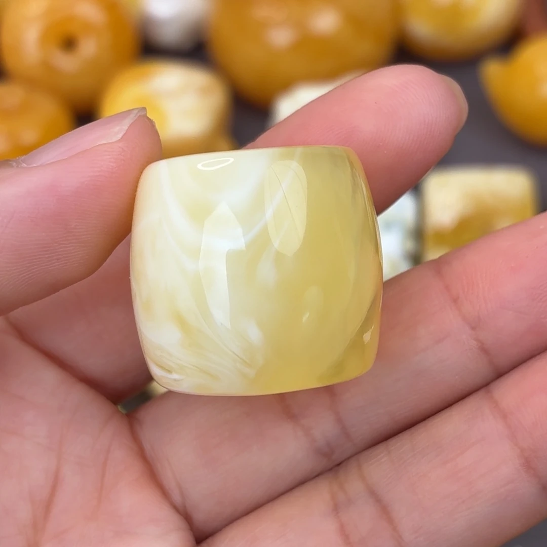 蜜蜡未镶嵌吊坠(不含链)溶洞荧光墩扣