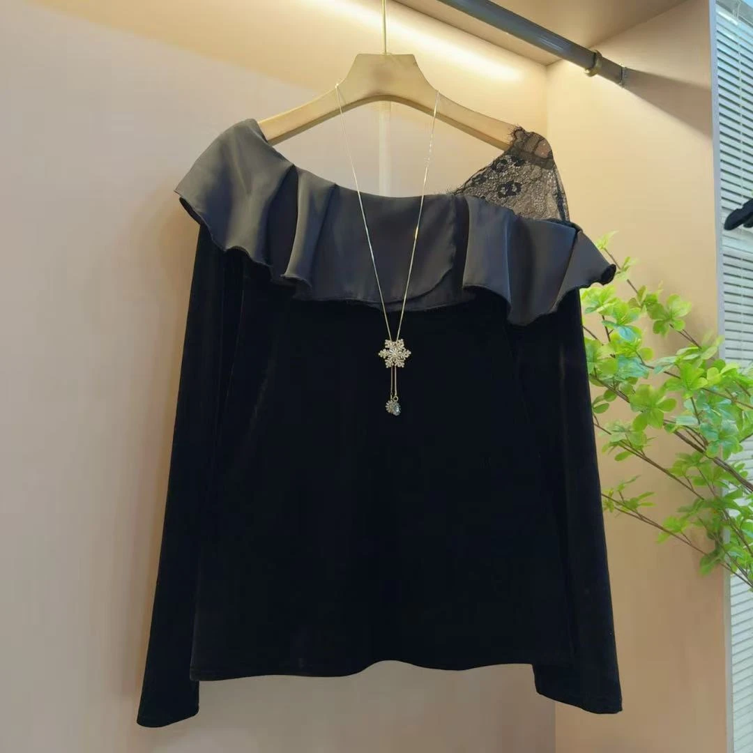 新款设计气质百搭时尚丝绒拼接蕾丝露肩女款上衣（长64左右）