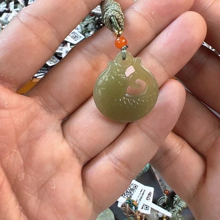 颈饰未镶嵌和田玉