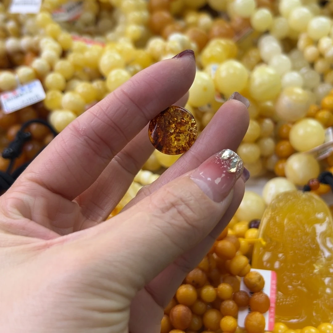 琥珀珠宝奇石未镶嵌