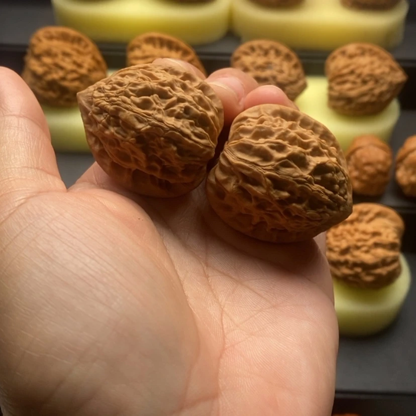 【闪购商品】吊坠文玩核桃金牛