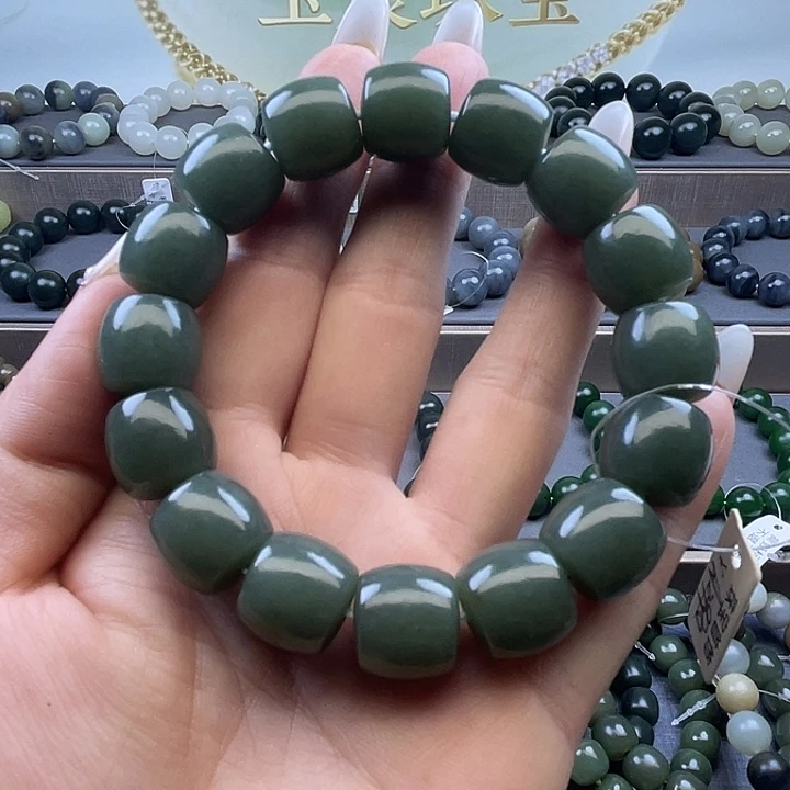 和田玉未镶嵌手串