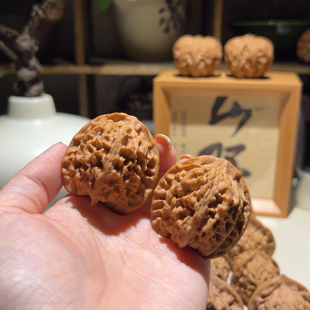 休***。吊坠桃核苹果园40全品