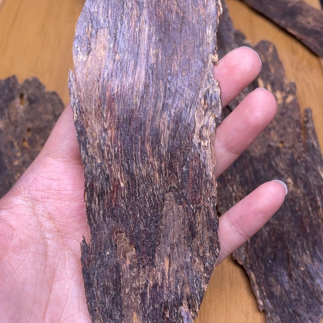 苏***间4.7克海南大山奇楠泡老香