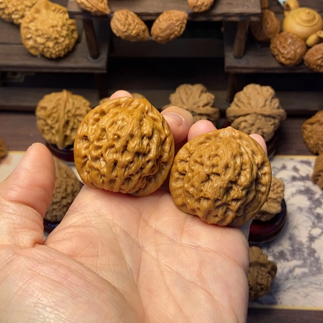 文玩核桃把件金公子尺寸41