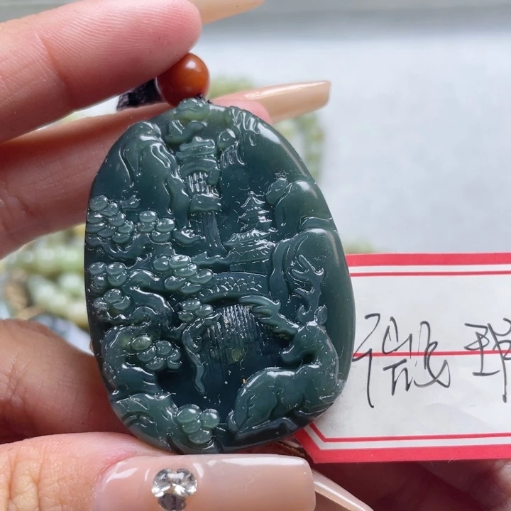 和田玉颈饰未镶嵌