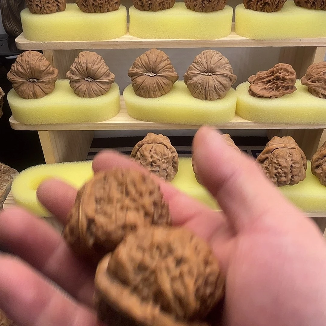 一***柔核桃43尺蛤蟆头一对