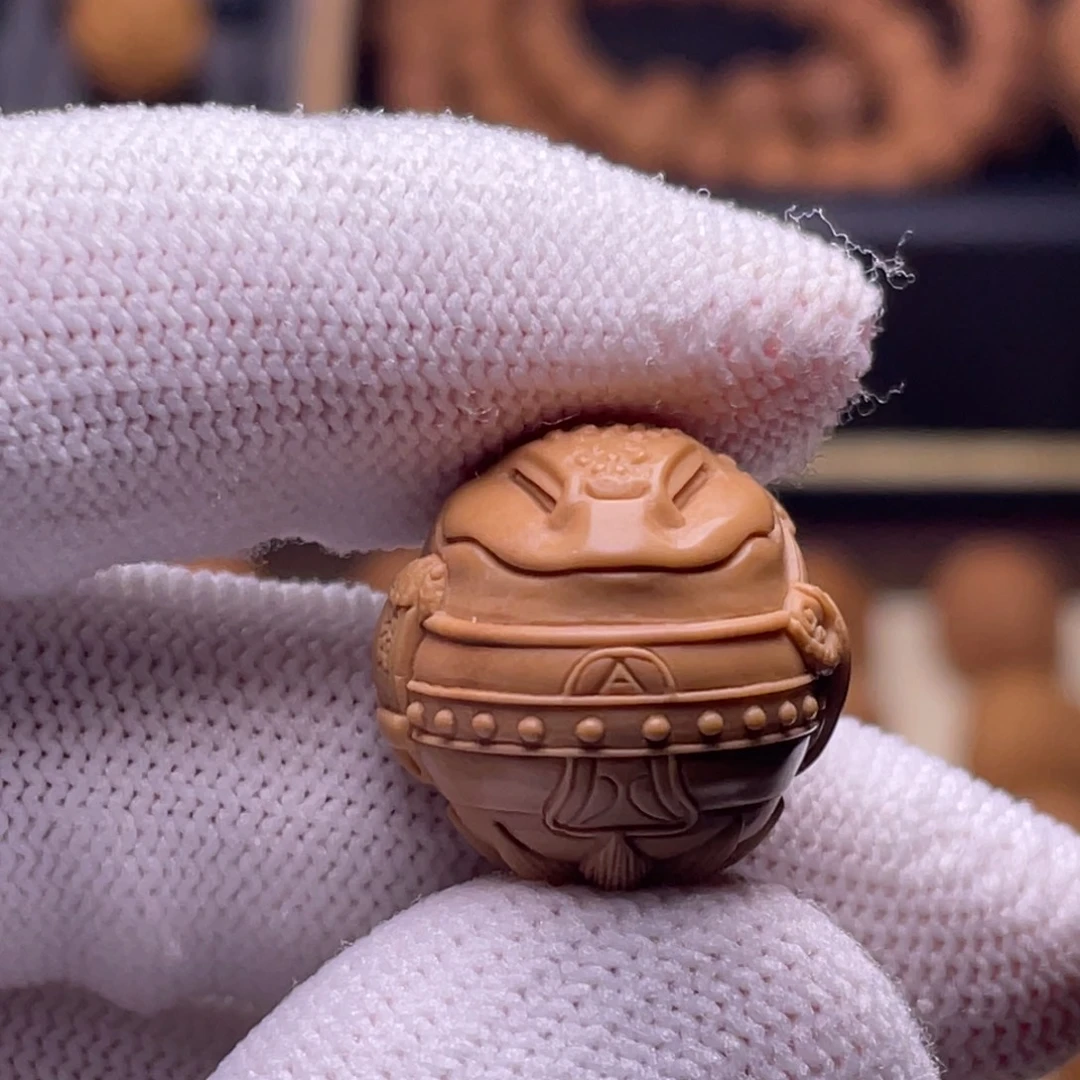 吊坠猴头核桃精工财泰18.6