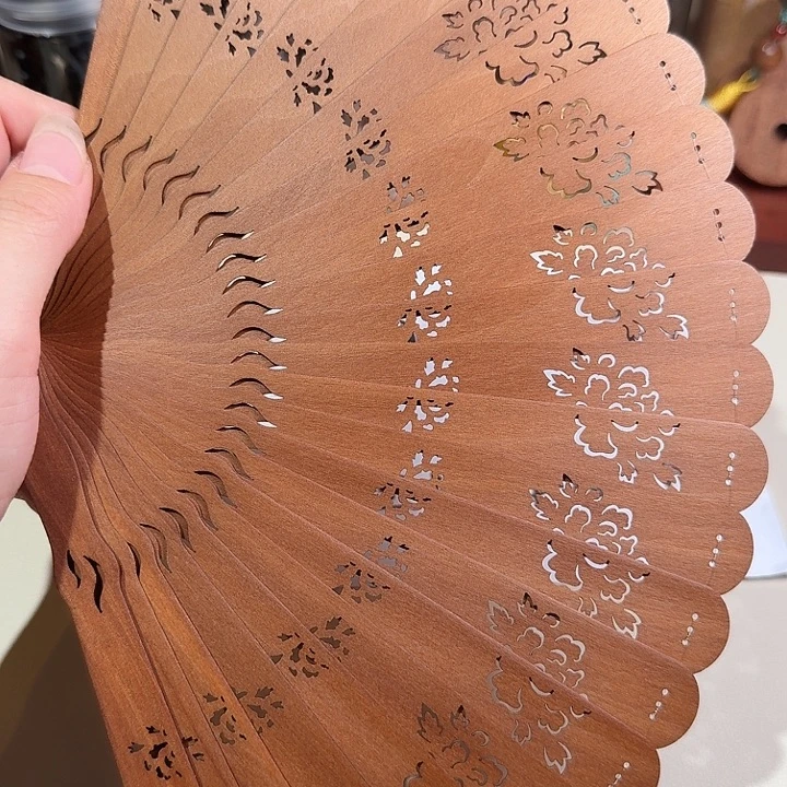 檀香木印度老山檀香满工精工扇子牡丹花