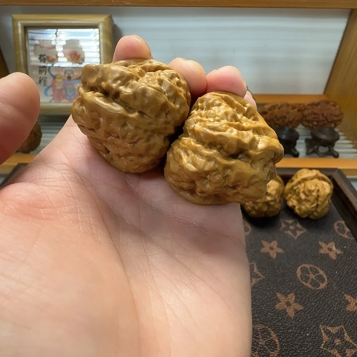 文玩核桃吊坠288蛤蟆头