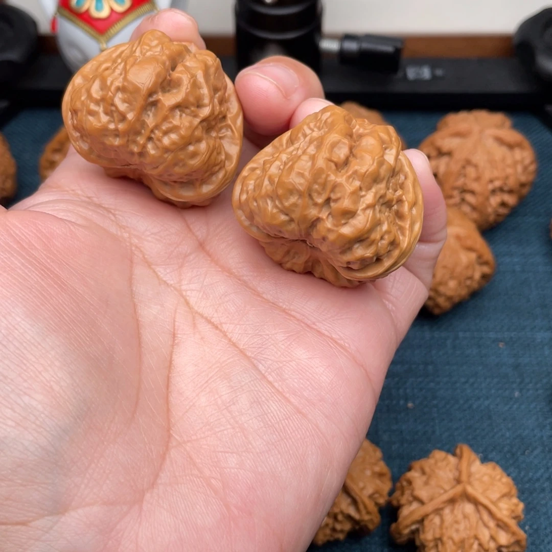 润***）文玩核桃把件全品三角蛙39