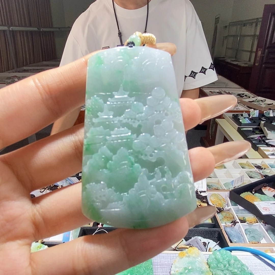 翡翠未镶嵌颈饰翡翠