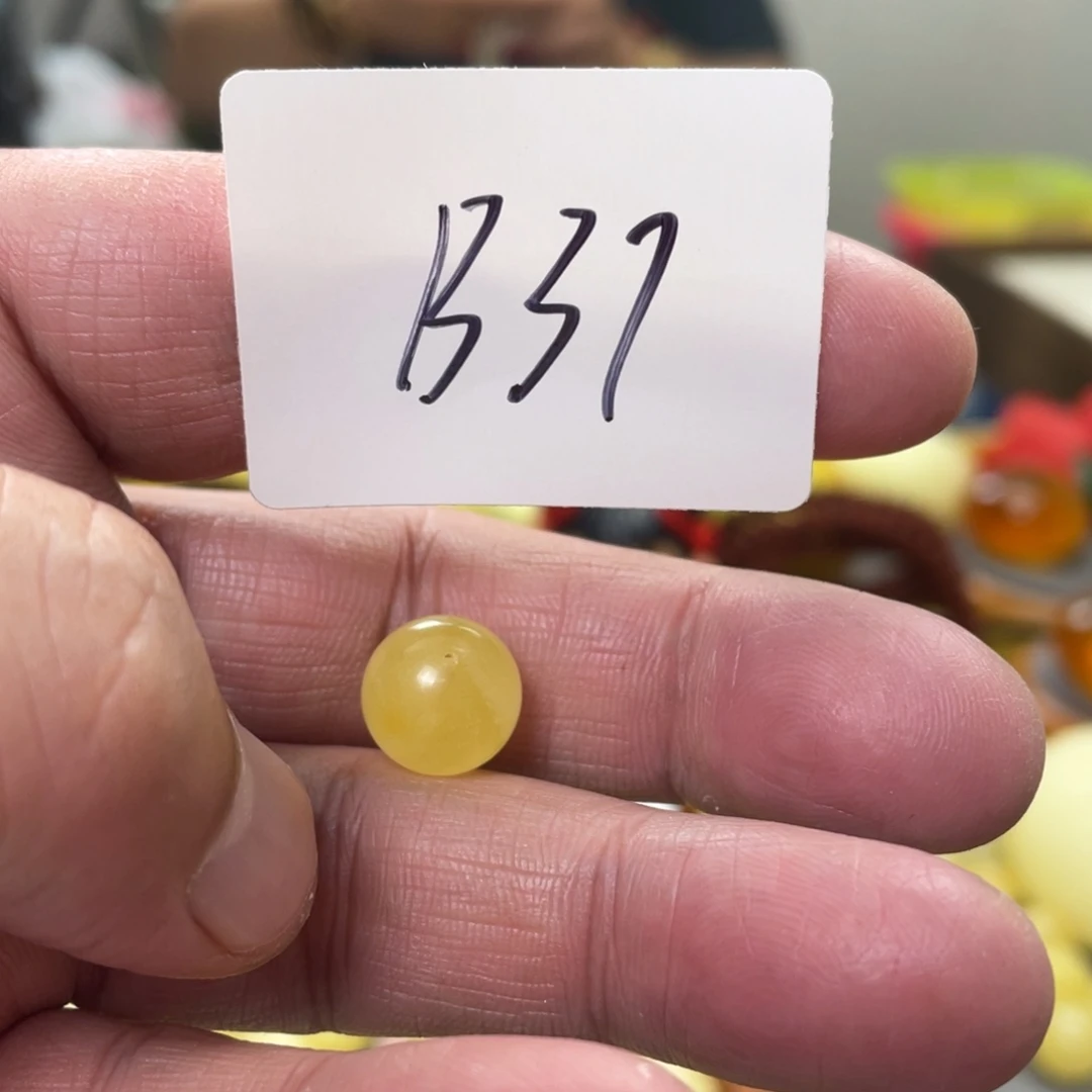 手链琥珀未镶嵌多样性发，发其中一件