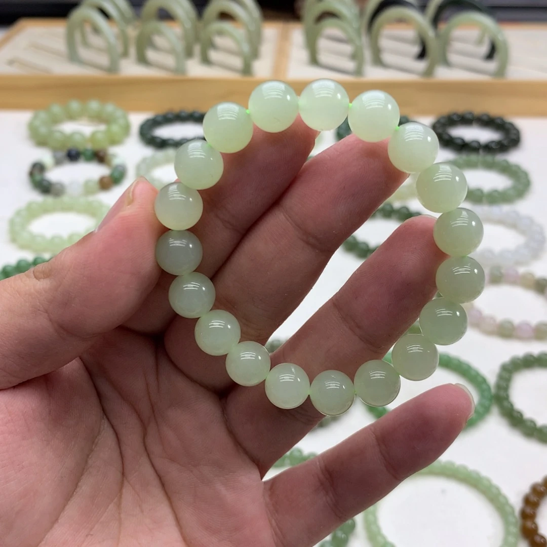 和田玉手串未镶嵌天**贝