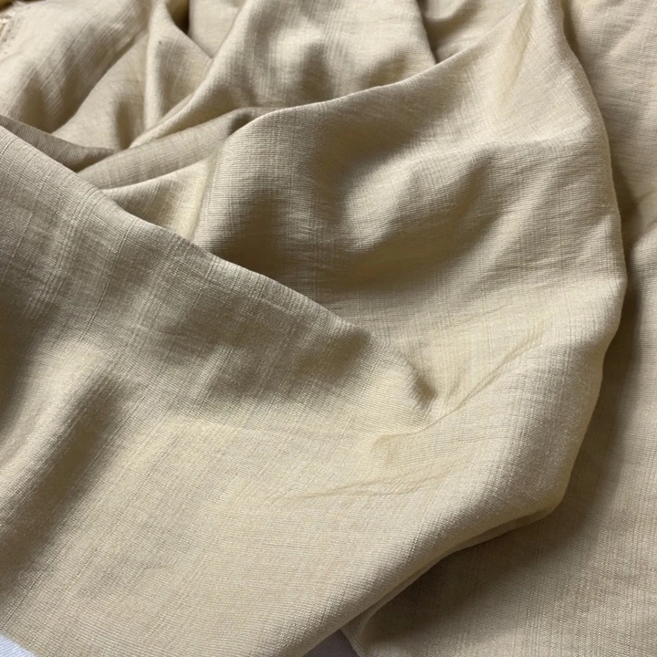 浅卡其色棉麻2.5米。