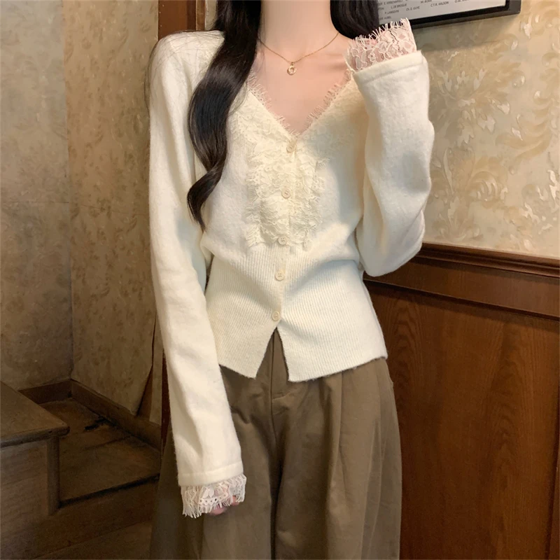 软糯高级蕾丝毛衣法式v领时髦秋冬女装针织内搭打底开衫A12010