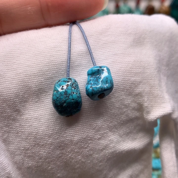 绿松石未镶嵌原矿