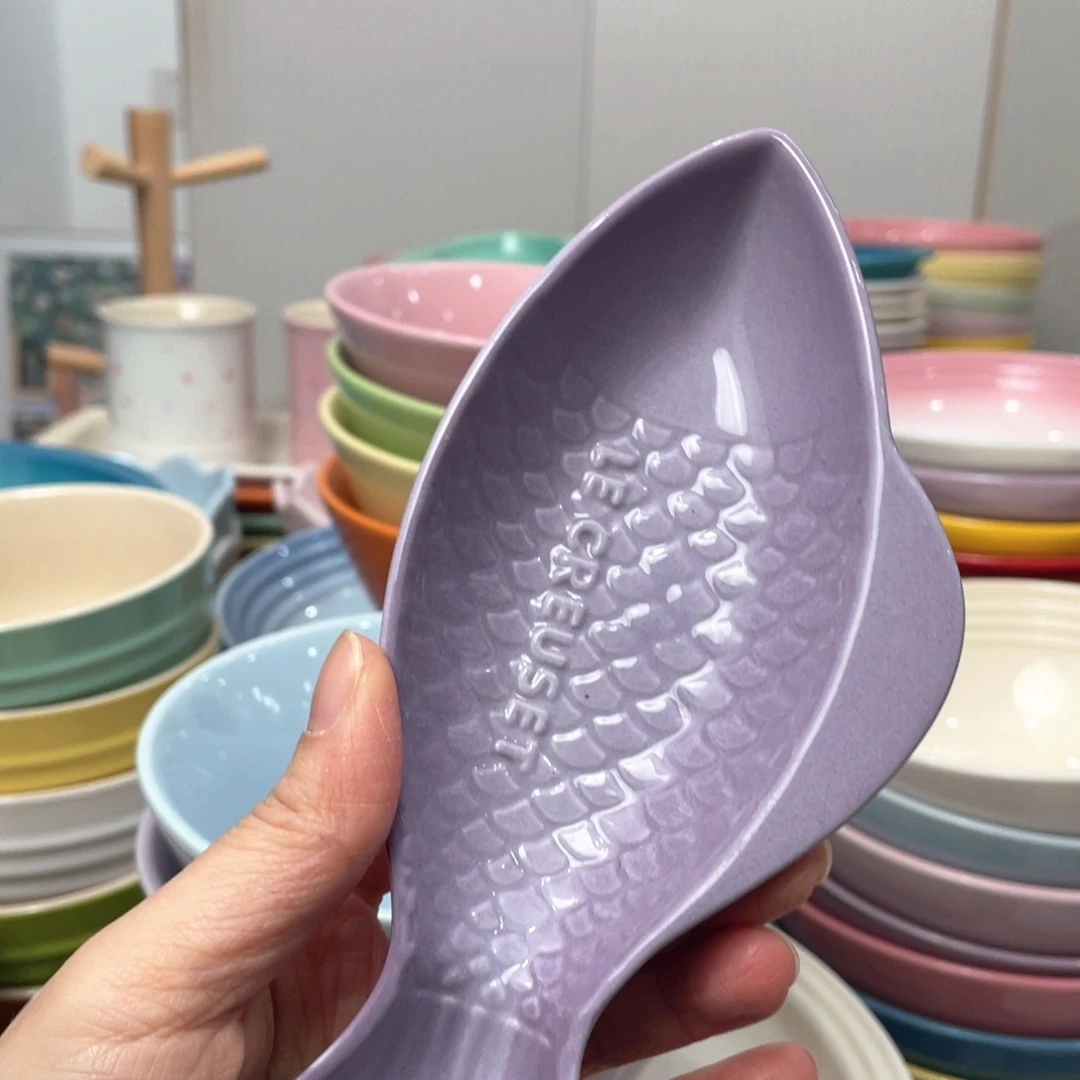 四***年瓷片微瑕1个小鱼蘸料碟